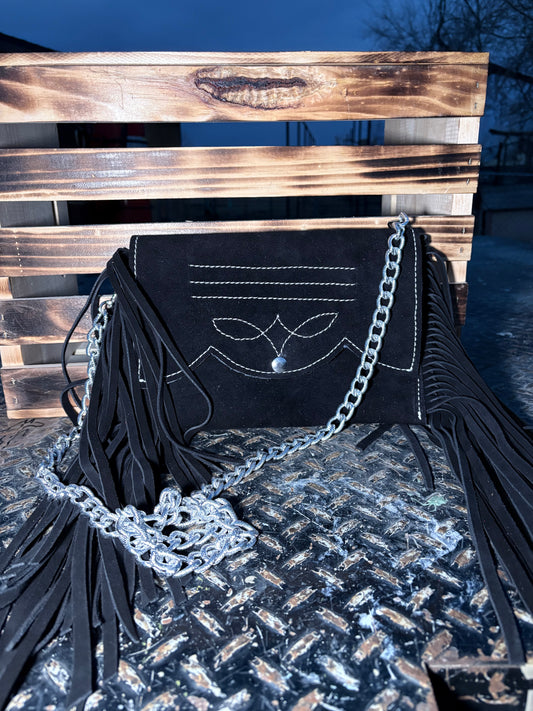black hand bag